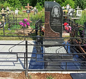 Какой памятник выбрать: гранит или мрамор? Сравнение, срок службы и рекомендации